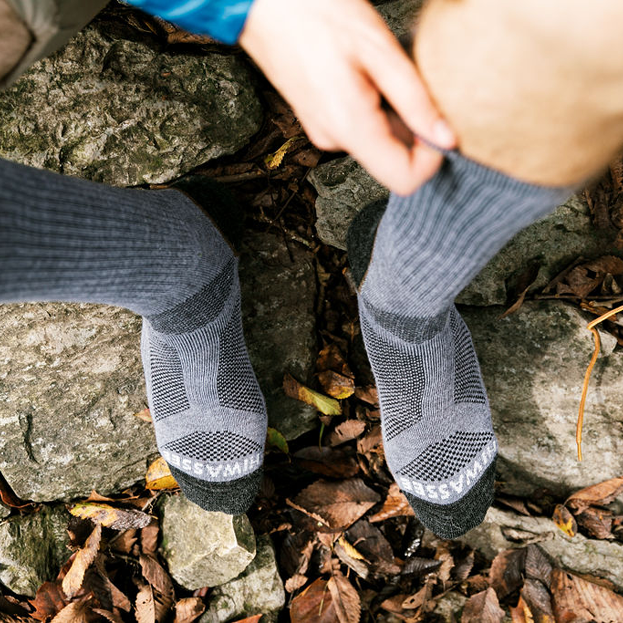 Light Weight Merino Mini Crew